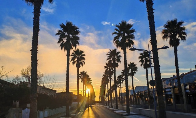 Marseillan Plage Apartment | Apartment 3 bedrooms, 6 pers, CLIM, EXTERIEUR center de Marseillan plage, 300m plage