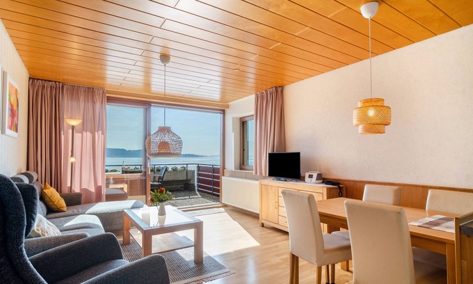 Bodman-Ludwigshafen Apartment | Apartment '3, 70qm' with Shared Garden, Balcony and Wi-Fi