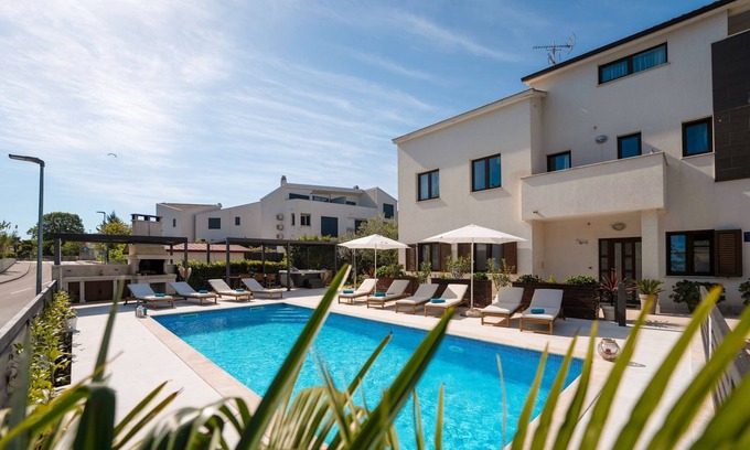 Funtana Apartment | Apartment,3 persons, pool, 100m from the beach, restaurants and other amenities.