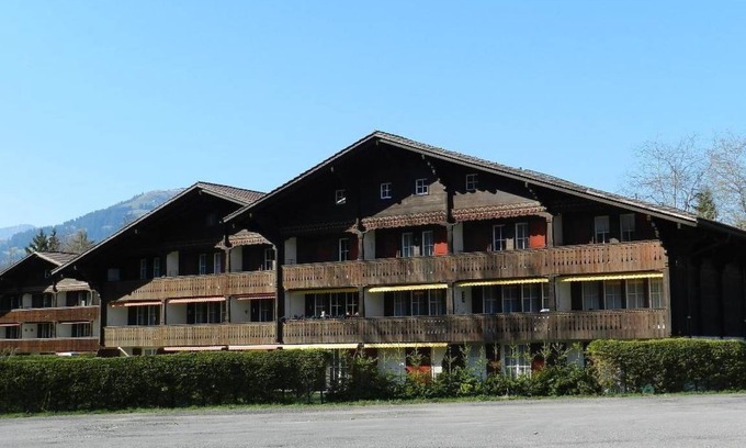 Zweisimmen Nr Gstaad Apartment | Apartment ∙ 4 bedrooms ∙ 6 guests