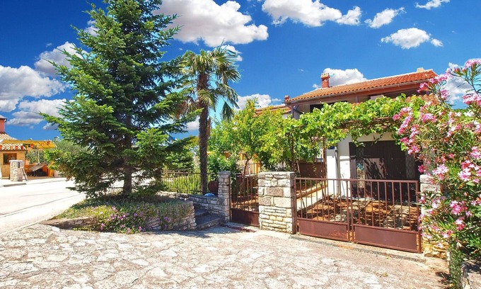 Stinjan Apartment | Apartment 533/1275 (Istria - Stinjan), 500m from the beach