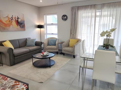 George Apartment | Apartment 70 - 1 On York