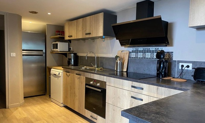 Albepierre-Bredons Apartment | Apartment Albepierre-Bredons, 3 bedrooms, 8 persons