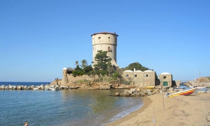 Giglio Campese Apartment | Apartment Antica Torre sea