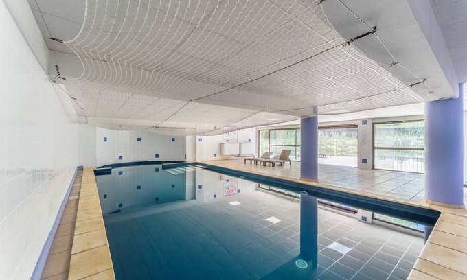 Uzes Apartment | Apartment 'Appartement Des Cedres' with Private Terrace, Wi-Fi and Air Conditioning