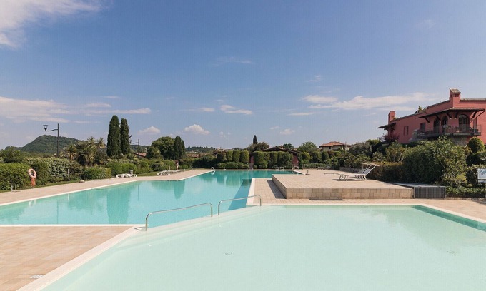 Pieve Vecchia Apartment | Apartment Aqua near to the lake and the beach