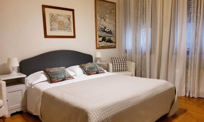 Historic Centre Apartment | Apartment at B0' : Squares, University, Pedrocchi, Scrovegni Chapel.