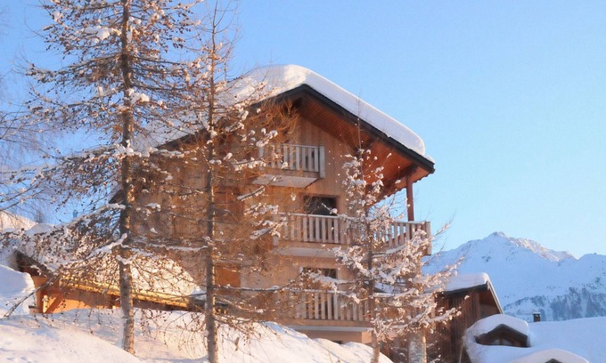 Vallandry Apartment | Apartment at the foot of the slopes with garage in 2 floors apartment complex