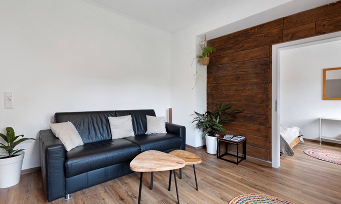 Hattingen Apartment | Apartment 'Aurelia' with Shared Terrace, Communal Garden and Wi-Fi