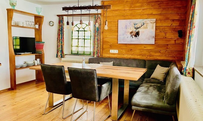 Bad Hofgastein Apartment | Apartment B1 - Angerhof, country house