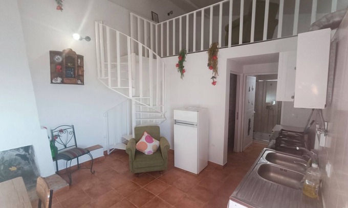 Idanha-a-Nova Apartment | Apartment 'Barnhouse' with Shared Garden and Air Conditioning