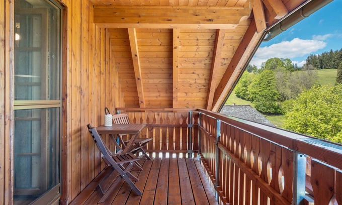 Schonach im Schwarzwald Apartment | Apartment 'Bergidylle' with Shared Terrace, Shared Garden and Wi-Fi