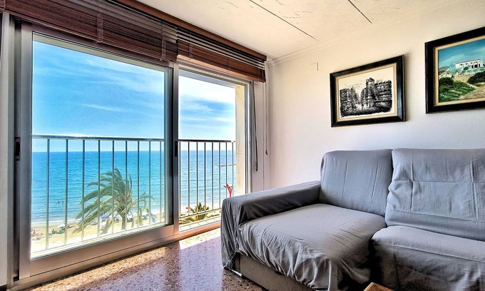 Vinaros Apartment | Apartment 'Blau Mar' with Sea View, Wi-Fi and Air Conditioning