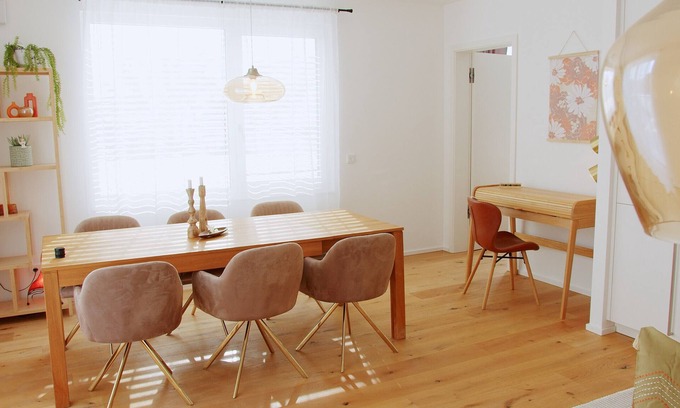 Furstenfeldbruck District Apartment | Apartment 'Boho Chic' with Balcony and Wi-Fi