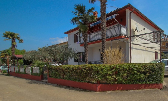 Dajla Apartment | Apartment Boris located in small village Dajla only 40m to the beach