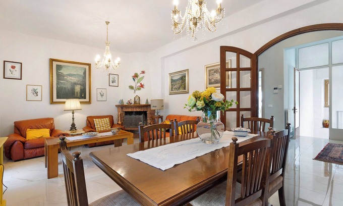 Licciana Nardi Apartment | Apartment 'Ca' Lina' with Balcony and Wi-Fi