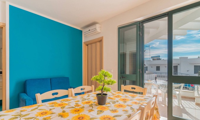 Torre Suda Apartment | Apartment "Capricorno 1" with Terrace & A/C