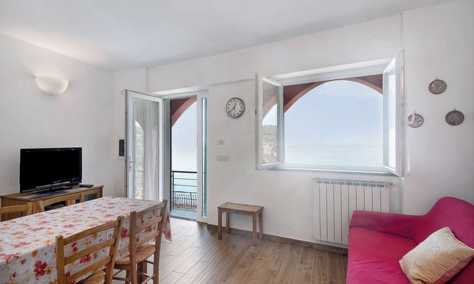Montaretto Apartment | Apartment "Casa Mare Montaretto 2" with Sea View, Private Terrace & Wi-Fi