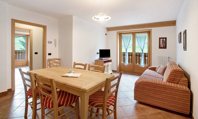 Santa Caterina Valfurva Apartment | Apartment 'Casa Michela Bilocale 2' with Mountain View, Shared Terrace and Wi-Fi