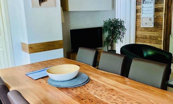 Bad Hofgastein Apartment | Apartment CBe - Angerhof, country house