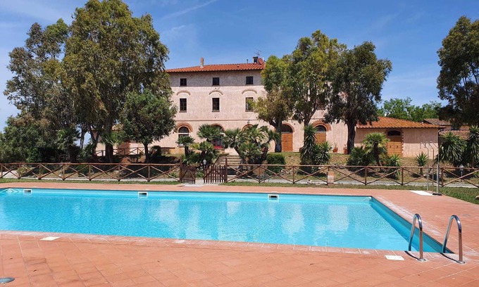 Riotorto Apartment | Apartment Cerboli with Sea View, Wi-Fi, Pool & A/C