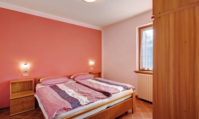 Livigno Apartment | Apartment 'Chalet Meridiana Appartamento 4' with Mountain View