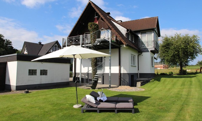 Niederberndorf Apartment | Apartment 'Darge' with Mountain View, Private Terrace and Wi-Fi