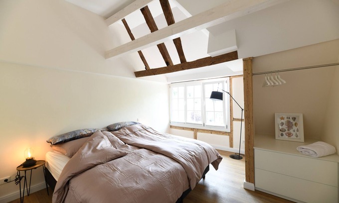 Heppenheim Apartment | Apartment 'Das Schiefe Haus Whg Odenwald' with Wi-Fi