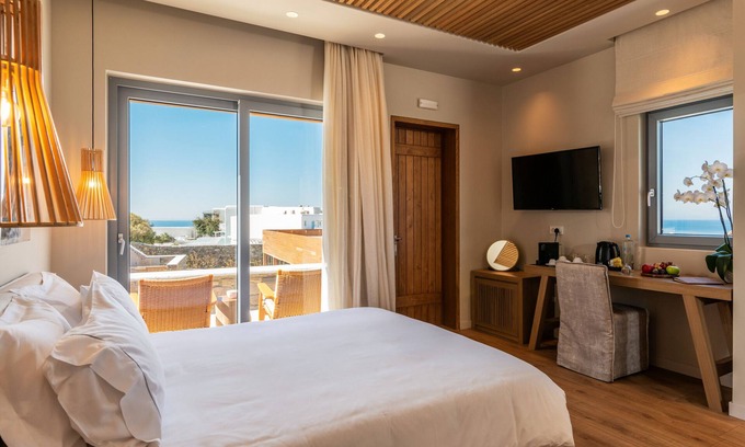 Agios Stefanos House | Apartment 'Deluxe Room Sea View' with Sea View, Wi-Fi and Air Conditioning