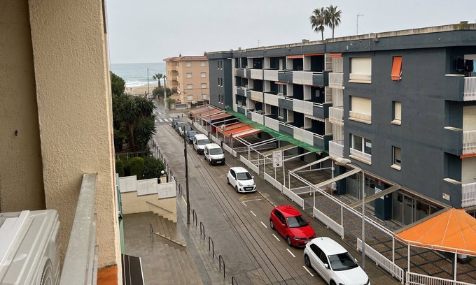 Sant Salvador Apartment | Apartment 'Falla' with Balcony, Wi-Fi and Air Conditioning