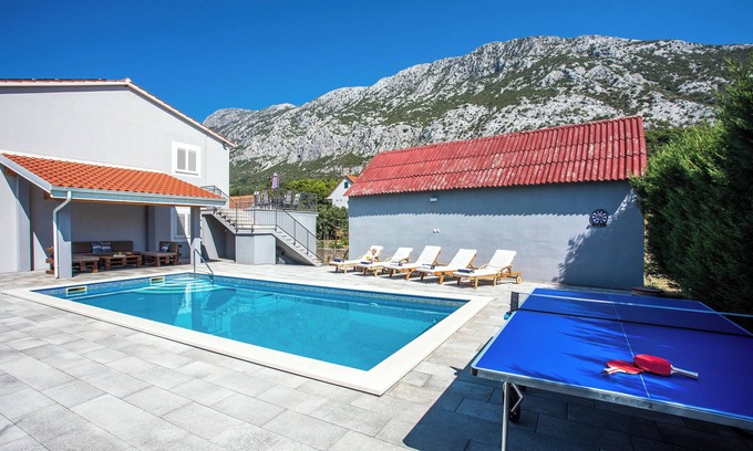 Gata Apartment | Apartment Family dream for 8 with private heated pool and jacuzzi!