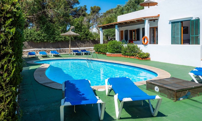 Cala d'Or Apartment | Apartment 'Felipe 1-5' with Terrace, Shared Pool & Wi-Fi