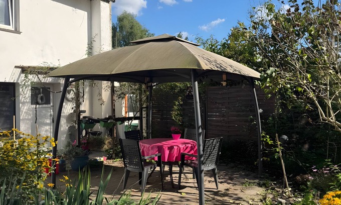 Steffin Apartment | Apartment 'Ferienwohnung Rothentor2' with Private Terrace and Wi-Fi