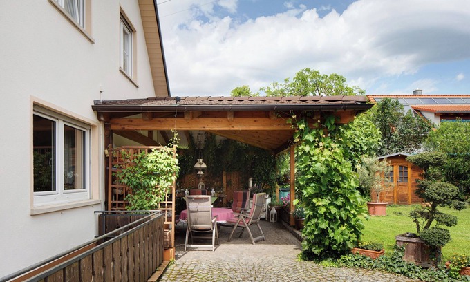 Haslach-Haid Apartment | Apartment 'Ferienwohnung Höll' with Private Terrace, Shared Garden and Wi-Fi