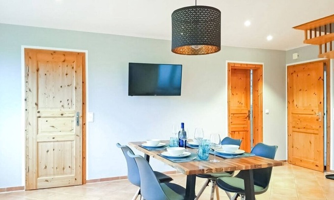 Muritz Apartment | Apartment 'Fewo 1' with Balcony and Wi-Fi
