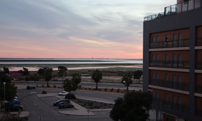Olhao Condo | APARTMENT FLORIPES - 2 BEDROOMS, WIFI, TV CABLE, POOL, VERY COMFORTABLE