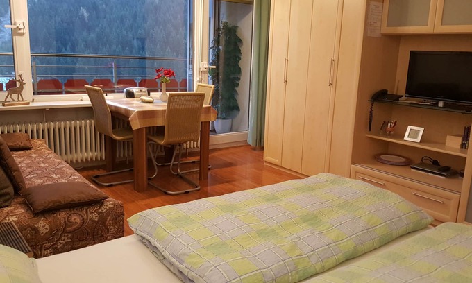 Mittelberg Apartment | Apartment for 2 persons with balcony, pool, sauna, mountain view, mountain bath incl.
