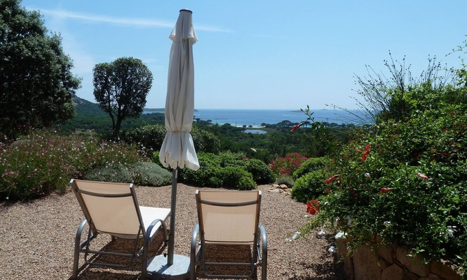 Hameau de Palombaggia Apartment | Apartment for 4 people in Corsica (S/O) with sea view