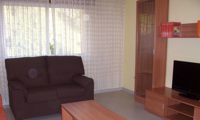 Bueu Apartment | Apartment for 7 people with sea views at 300m. of the beach