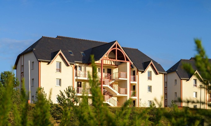 Sables-d'Or-les-Pins Apartment | Apartment in Sables d'Or near the Beach