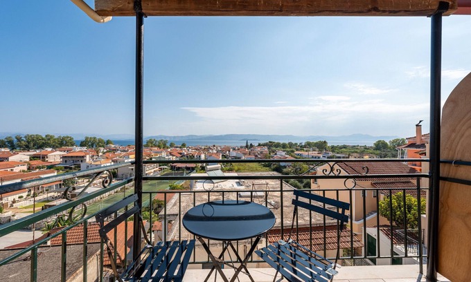 Kavos Apartment | Apartment 'Gavriil G3' with Sea View, Wi-Fi and Air Conditioning