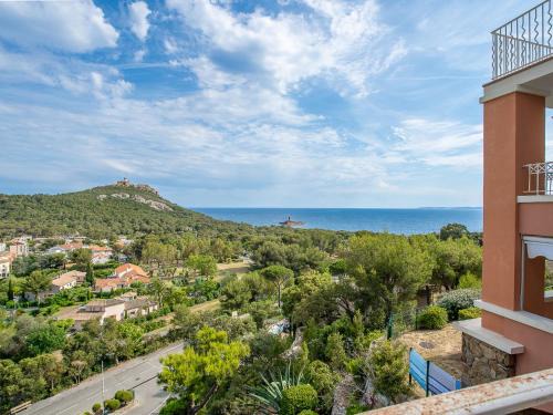 Cap Esterel Apartment | Apartment Hameau - N1 208 by Interhome