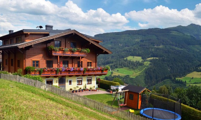 Taxenbach Apartment | Apartment Hinterkerschbaum - BRG109 by Interhome