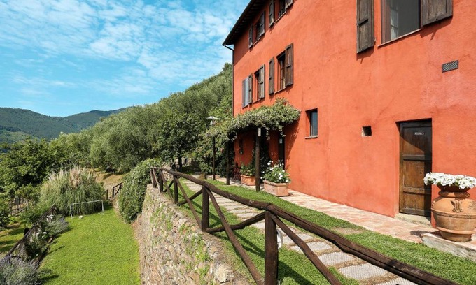 Buti Apartment | Apartment I Limoni - BUT151 by Interhome