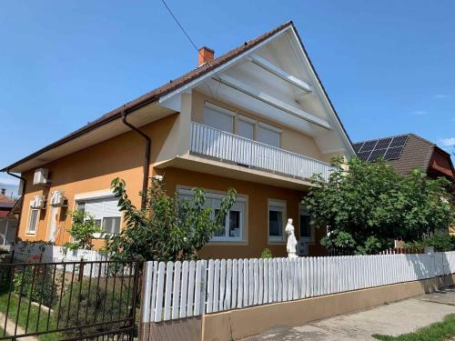 Balatonlelle Apartment | Apartment in Balatonlelle 19129