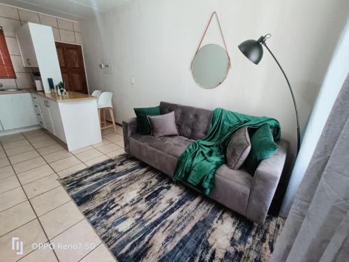 Boksburg Apartment | Apartment in Boksburg near OR TAMBO INTERNATIONAL AIRPORT