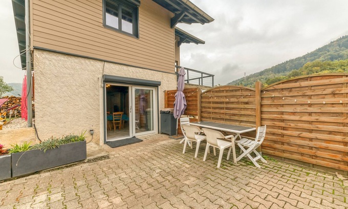 Murianette Apartment | Apartment 'in Chalet' with Mountain View, Private Terrace and Wi-Fi