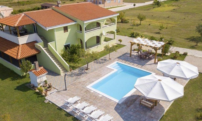 Ljubac Apartment | Apartment in Croatia near the Coast