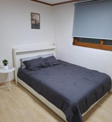 Yongsan-gu Apartment | Apartment in exciting Itaewon #15