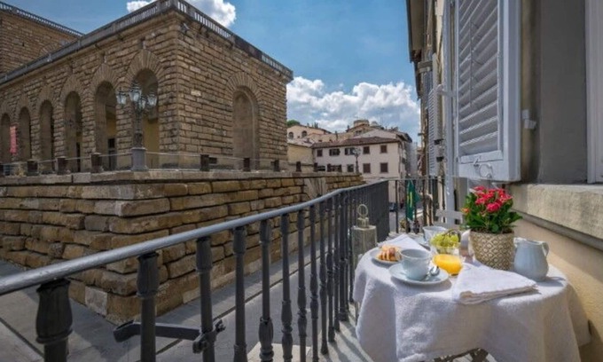 Santo Spirito Apartment | Apartment in Florence with 4 bedrooms sleeps 12